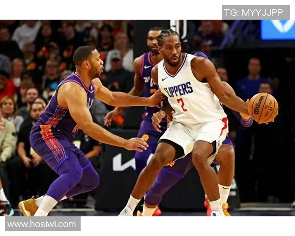 快船与勇士激战正酣目前比分揭晓引发球迷热议